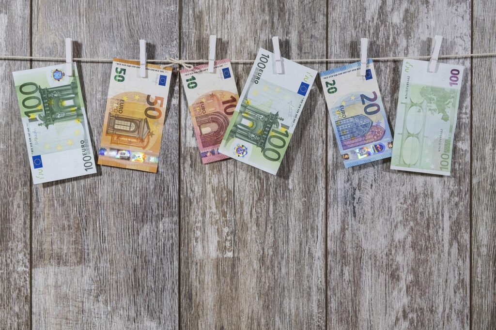 euro, banknotes, money-2991837.jpg